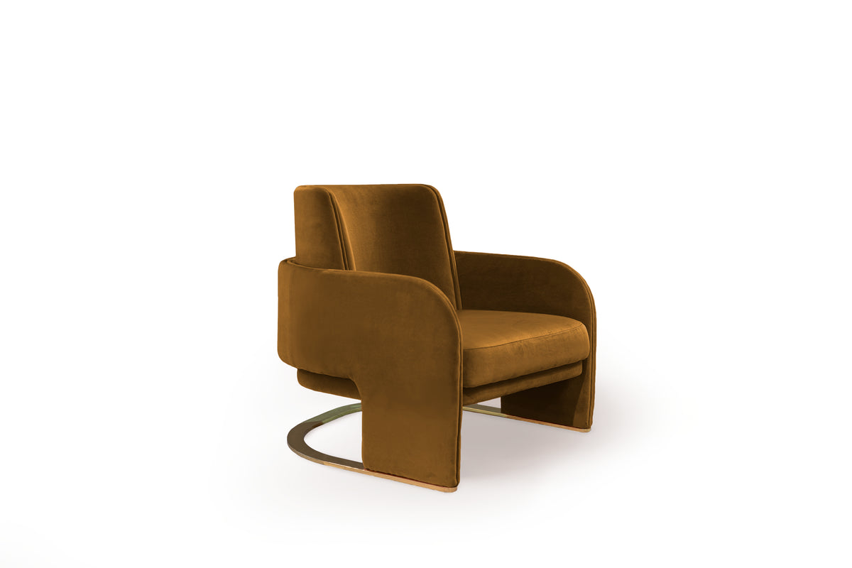 Odisseia Armchair in ochre velvet with brass base on white