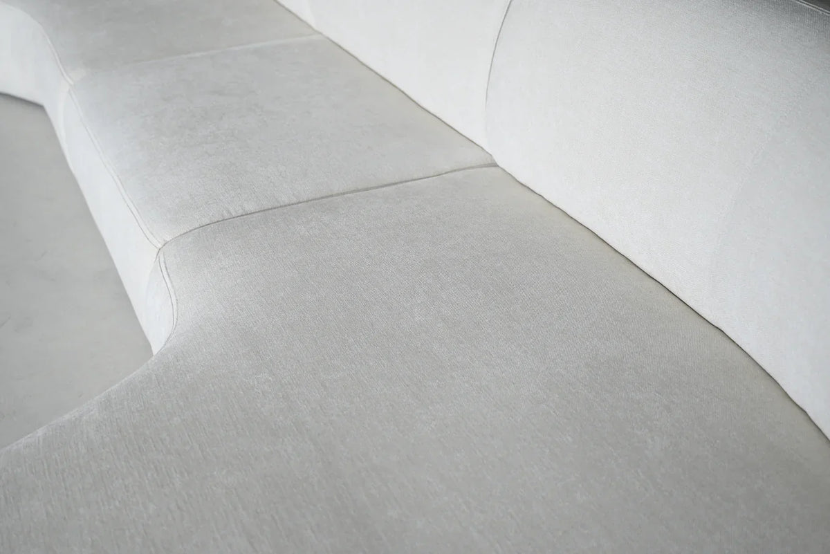 Moritz 3-Piece Sectional in Alabaster Boucle, close-up of the seat joint