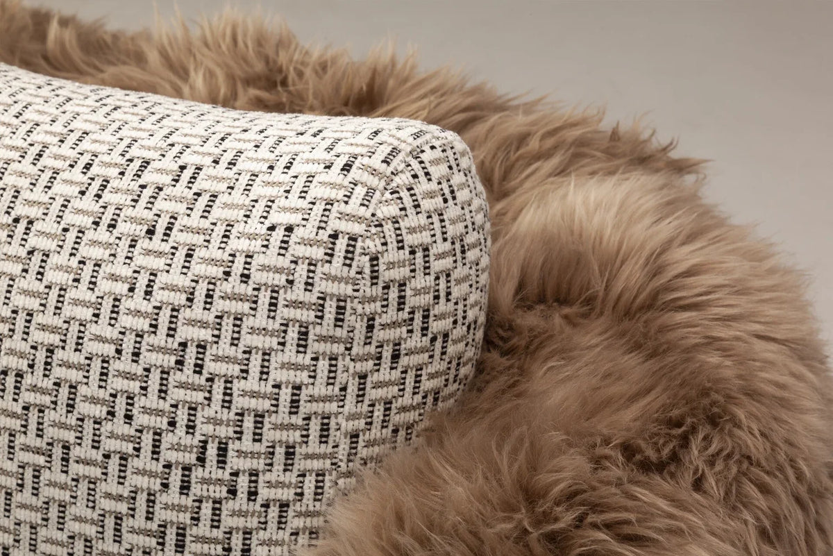 Single Man Deluxe Sofa, close-up