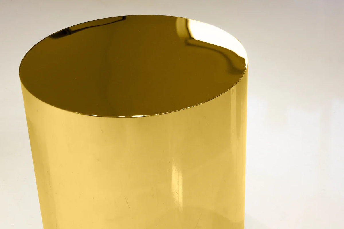 Sphere End Table in Gold Polished, close-up of the mirrored drum
