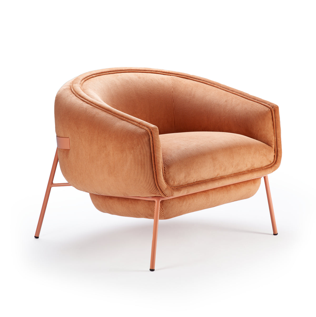 Blop Armchair in cognac leather with copper legs, three-quarter view