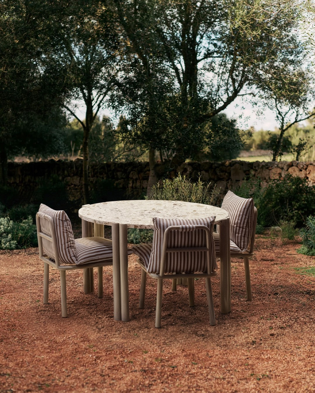Duna Outdoor Dining Table garden lifestyle by Maison Burgos
