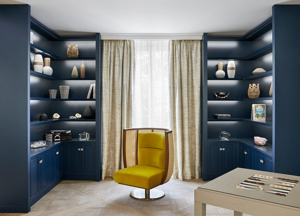 Egoista armchair interior