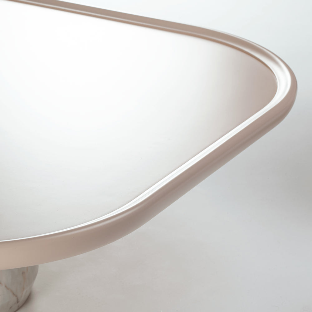Poppy Dining Table - Lacquered Top close-up of rounded lacquered top edge