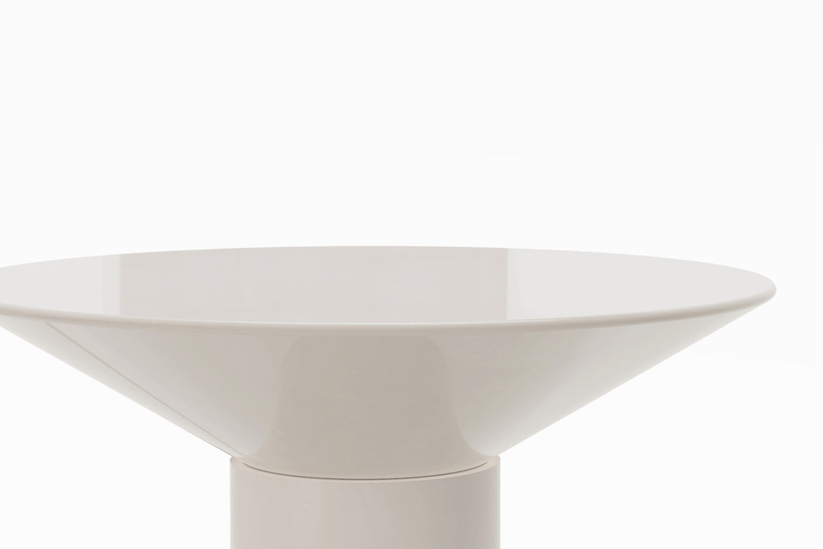 Silo Dining Table, close-up of the flared Off White gloss top