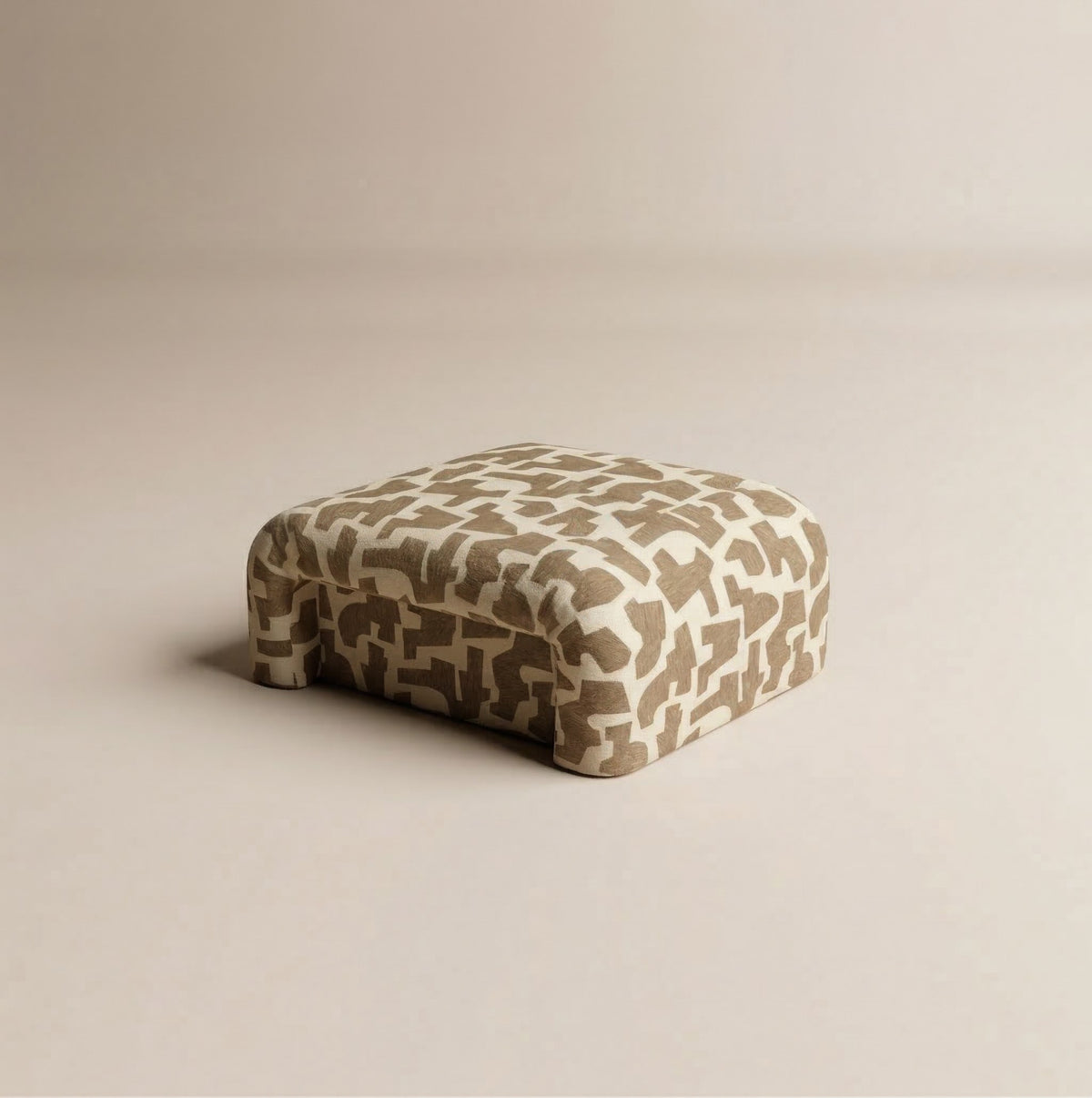 Slide Ottoman pouf 2 in patterned fabric by Maison Burgos