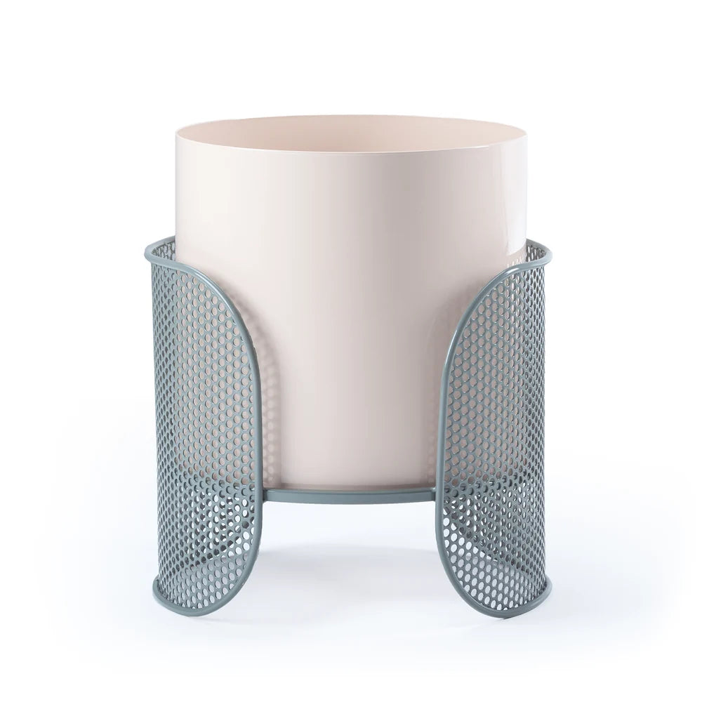 Outdoor decor — Maison Burgos