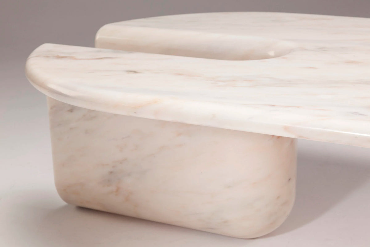 Bonnie & Clyde Coffee Table close-up of Estremoz White marble