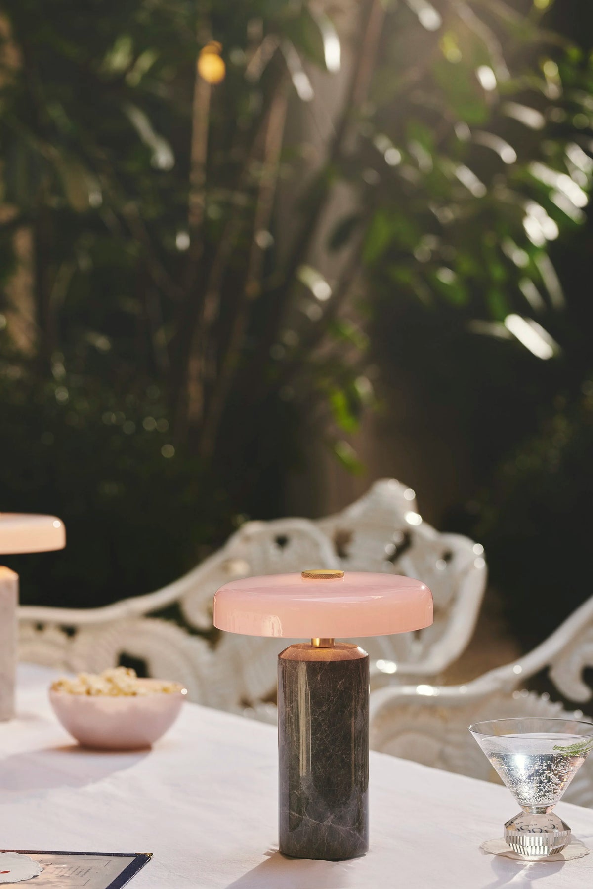 Trip Table Lamp – Silver | Rose, close-up
