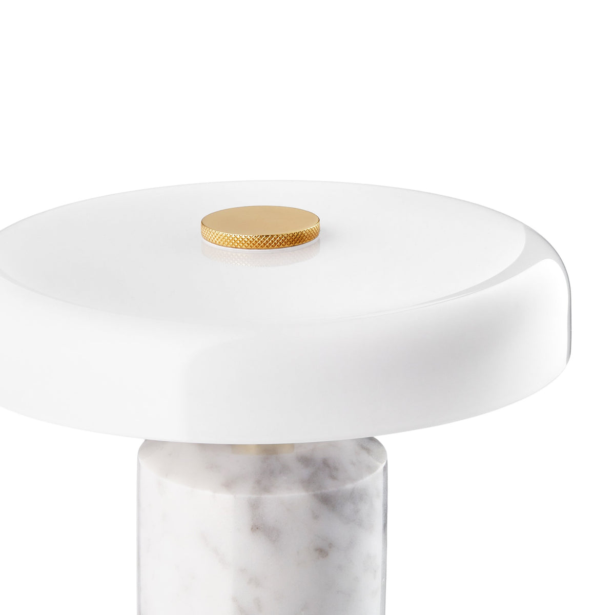 Trip Table Lamp in Carrara / Opal close-up of shade and brass knurled knob