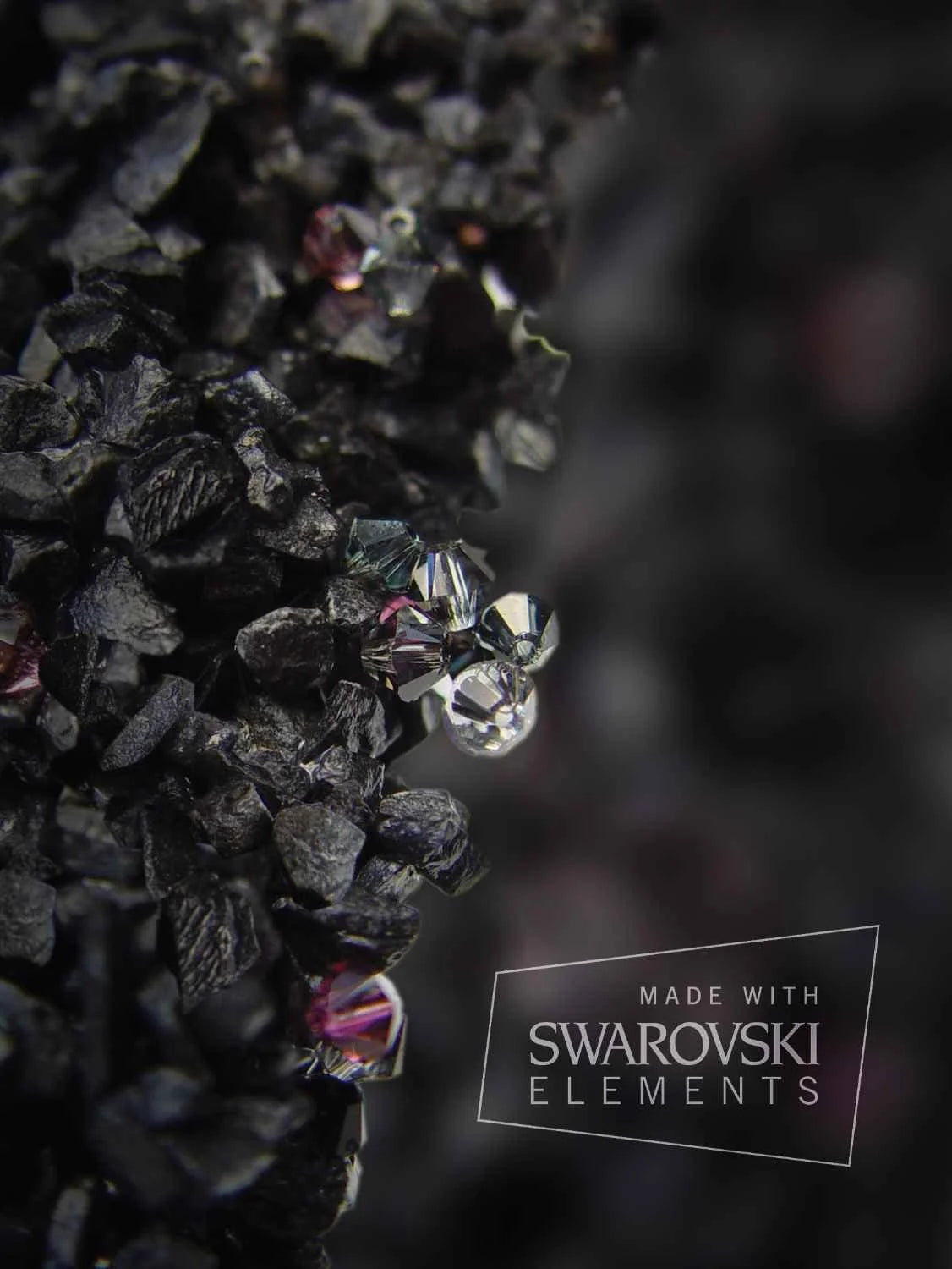 Mammalampa Duchess Pendant Light close-up of the black faceted crystal surface