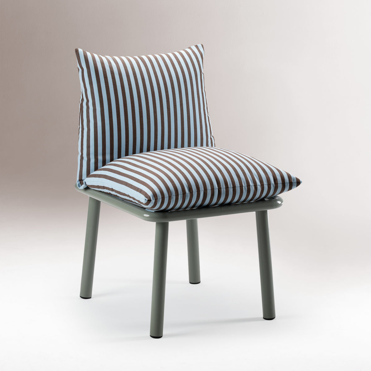 Duna Outdoor Chair studio view by Maison Burgos