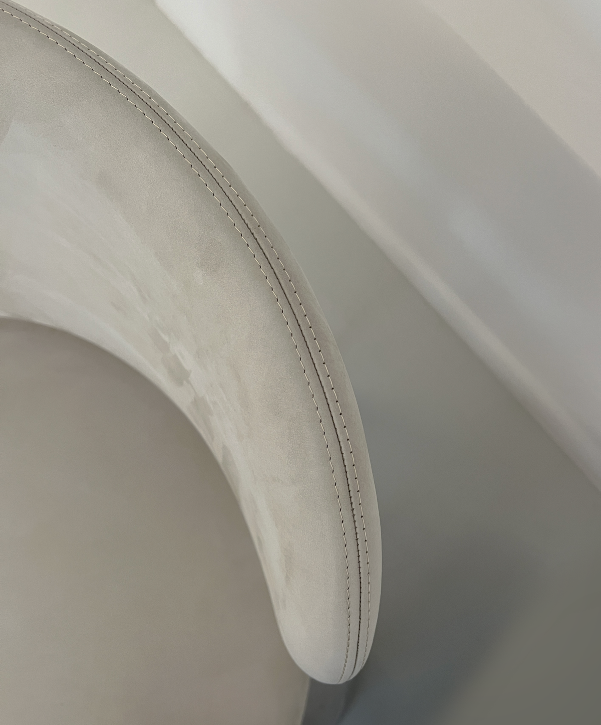 Richmond Lounge Chair close-up of the curved back seam