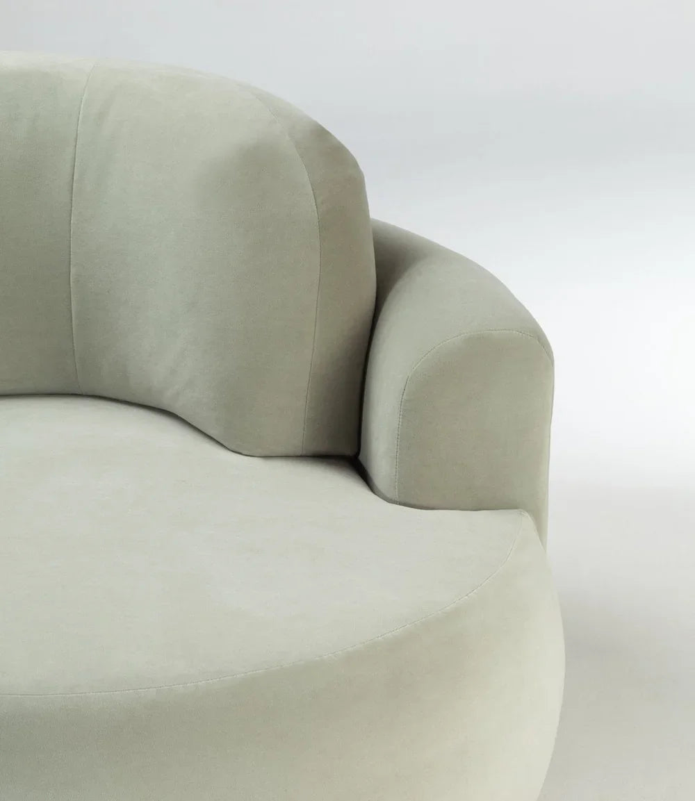 Naked Round Sofa, close-up