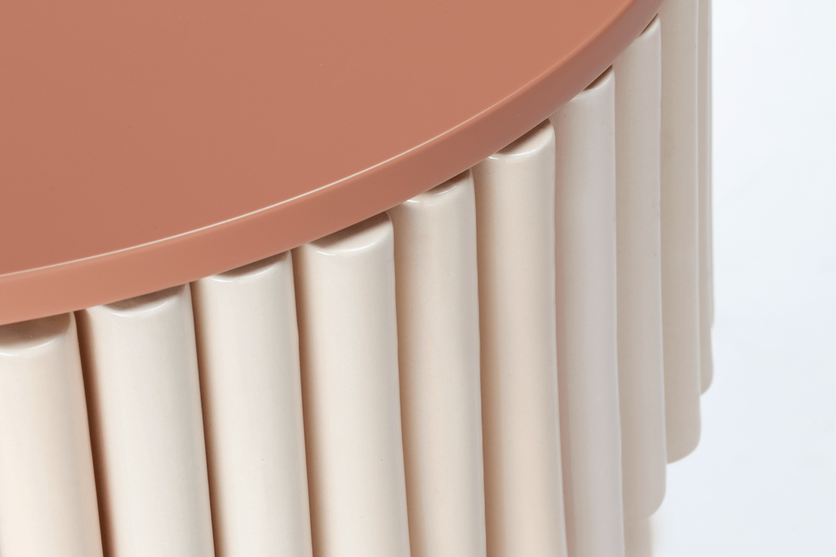 Nouvelle Vague Side Table close-up of lacquered top edge over fluted tiles