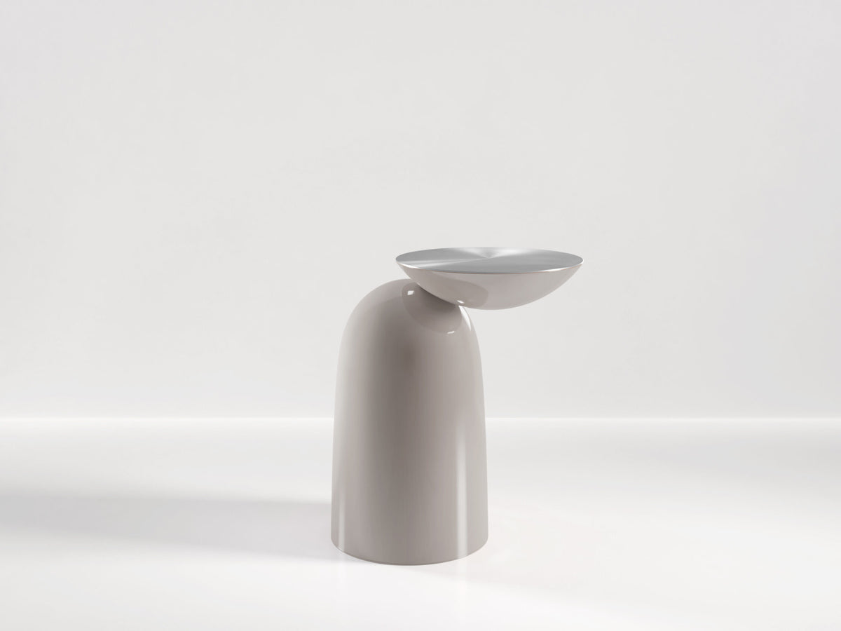 Pingu Side Table in grey lacquer with polished metal top, side view